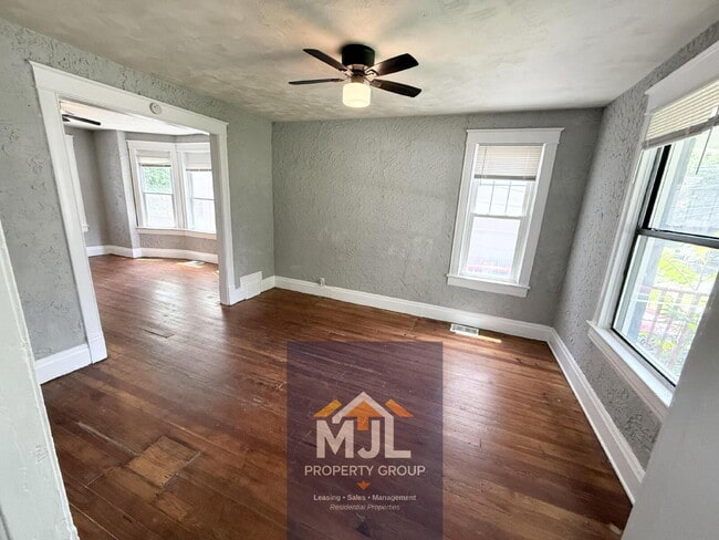 Beautiful 3 Bedroom/ 2 Bath Home Ready Now!