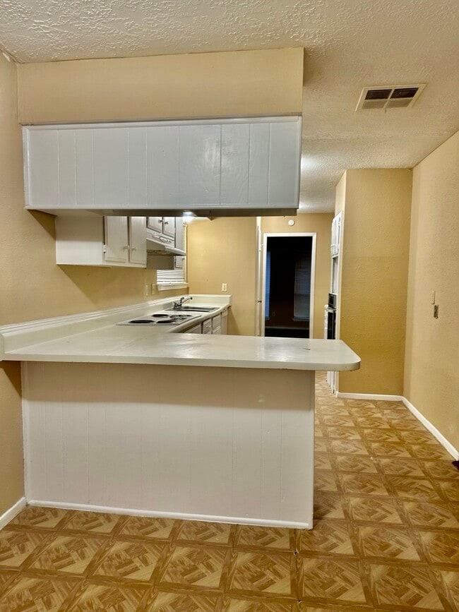 Photo - 722 Stephanie Dr