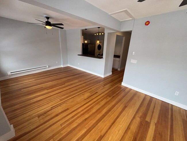 Photo - 741 Manitou Ave