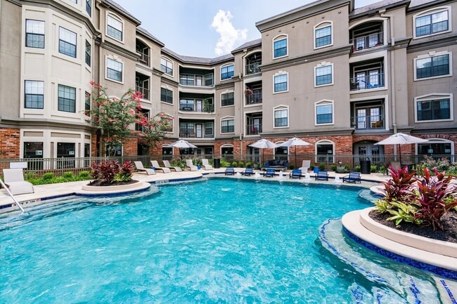 Building Photo - 4855 Magnolia Cove Dr Unit 163