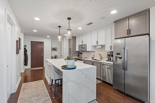 Photo - 1212 Laurel St Unit 708