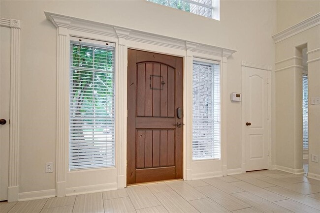 Photo - 2115 Foreland Dr