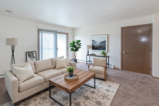 Photo - Van Horne Estates Apartments