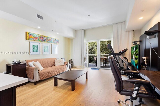 Photo - 5300 NW 87th Ave