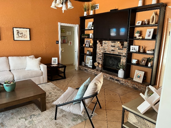 Photo - 5010 Chinquapin Ln