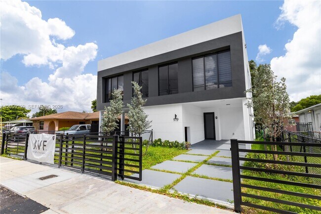 Building Photo - 921 NW 55th St