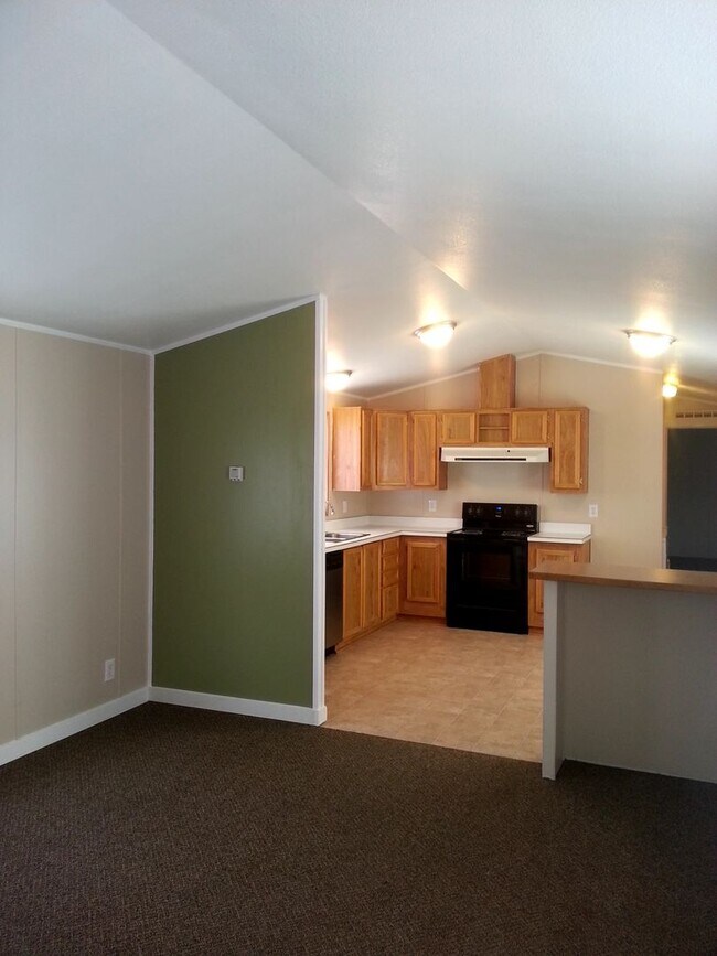 Photo - Great 2 Bedroom 1 Bathroom home in North Pointe!