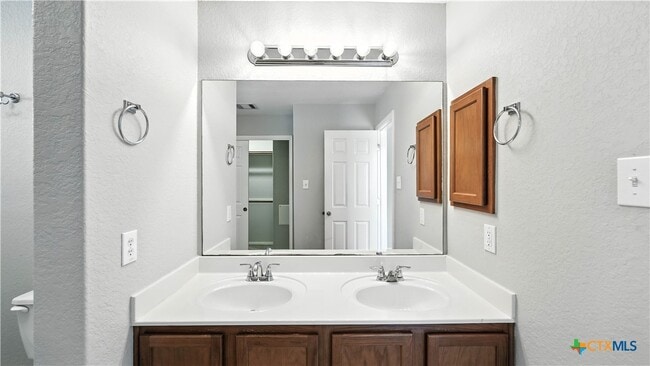 Photo - 2137 Dorman Dr