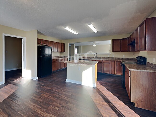 Photo - 8339 Firefly Way