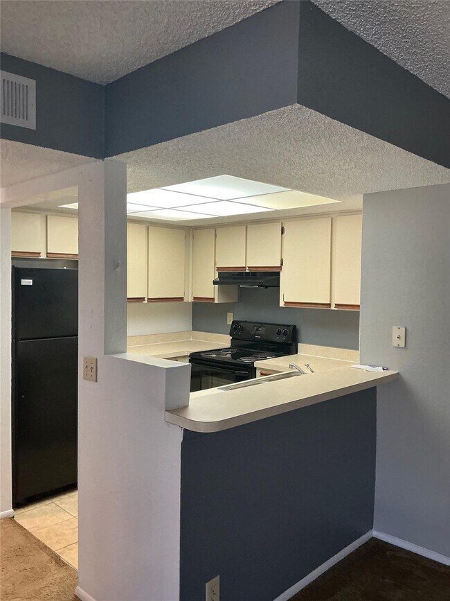 Photo - 1530 SE Royal Green Cir Unit N207