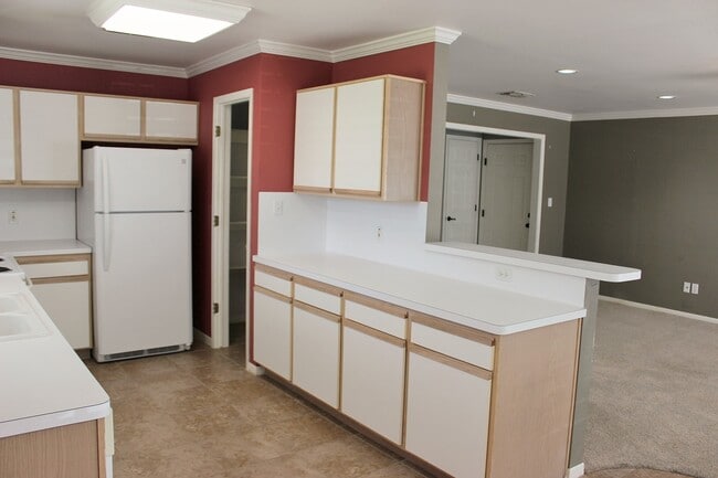 Photo - 347 Stone Hill Dr