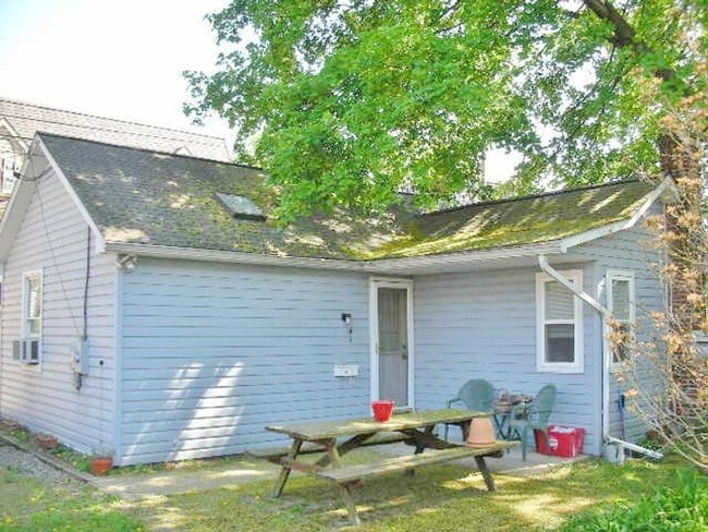 Building Photo - 136 Hartswick Ave Unit 136A-HA