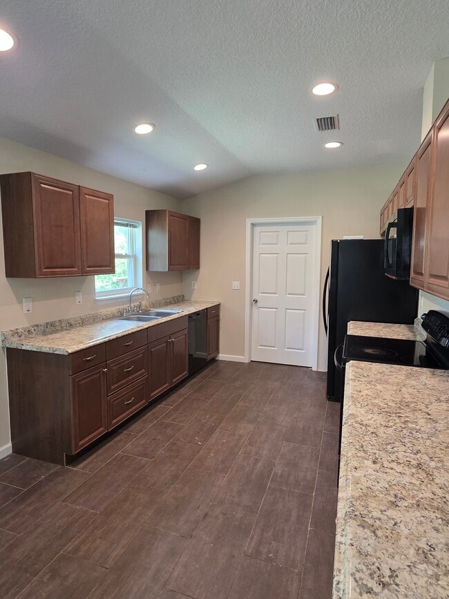 Photo - 5140 SE 29th St