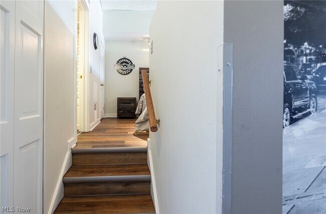 Photo - 408 W St Clair Ave Unidad 607