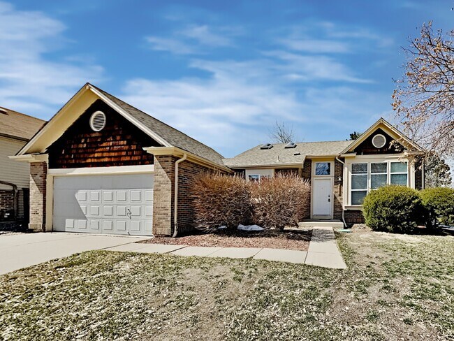 4443 Biscay St - 4443 Biscay St House