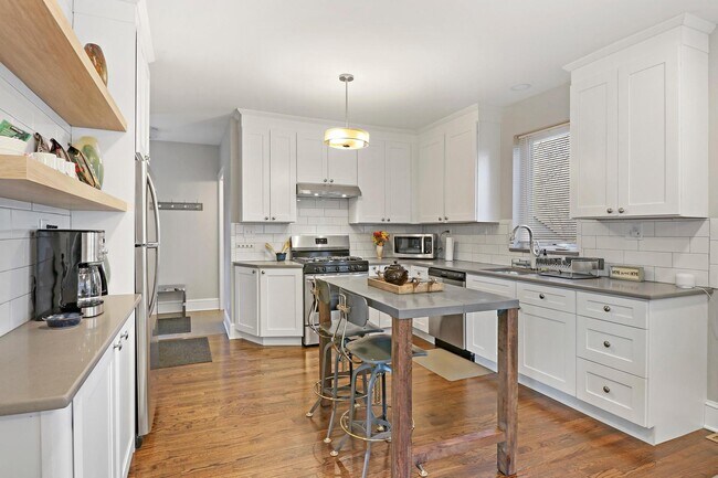 Photo - 1317 N Jackson St