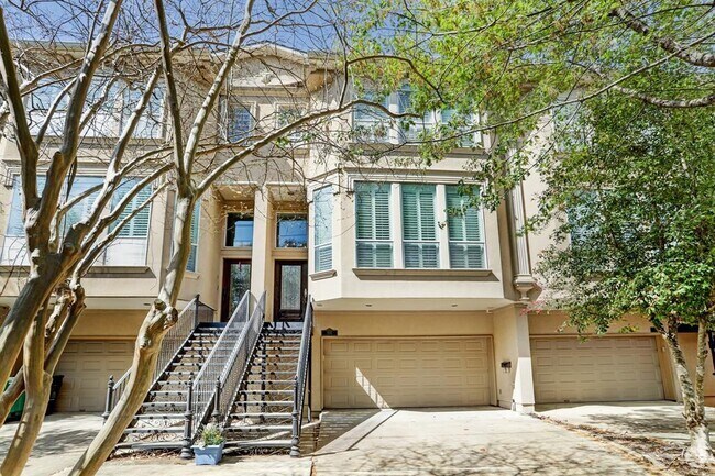 Building Photo - 1822 Vermont St Rental