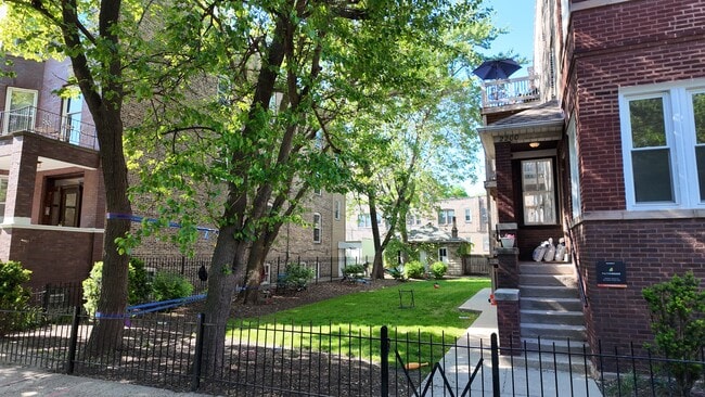 Photo - 2200 W Cortez St Unit 1R