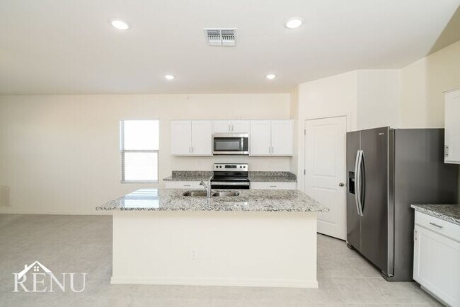 Photo - 35579 W San Capistrano Ave