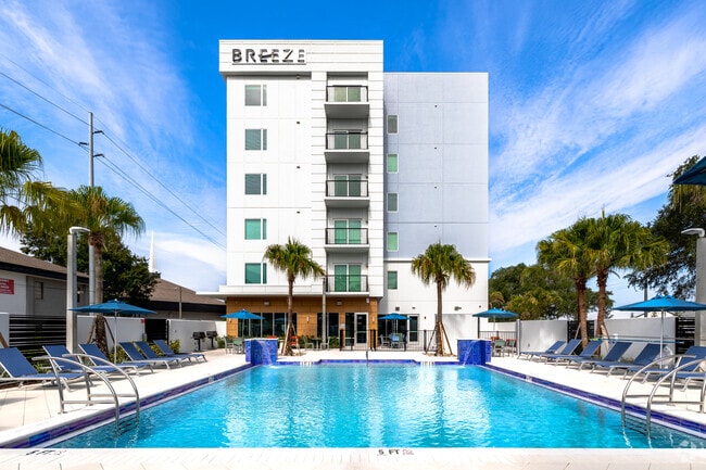 Building Photo - The Breeze Rental