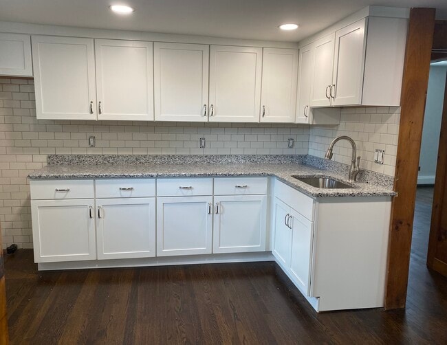 Building Photo - 98 Broadway Unit 2nd floor Rental