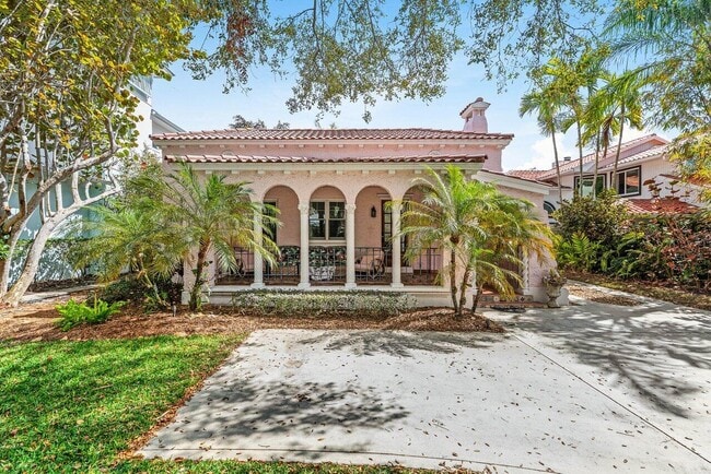 Building Photo - 217 Coconut Ave