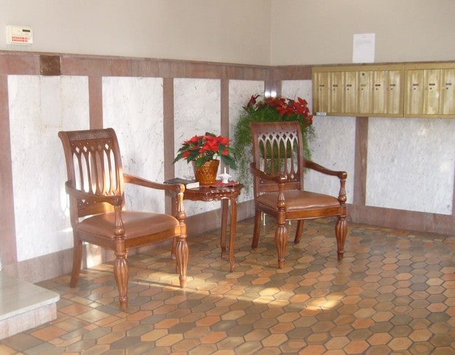 Entrada - Pineda Apartments