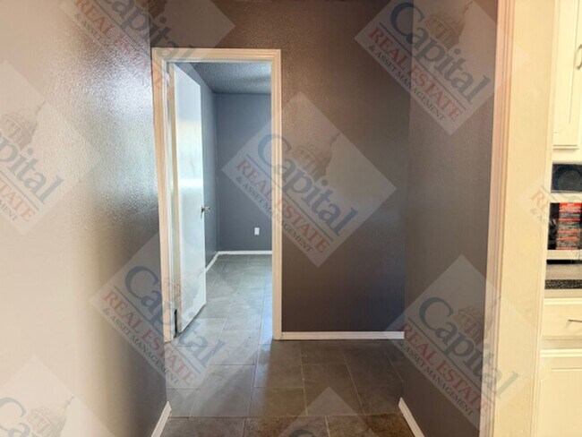 804 Ranchoak Dr