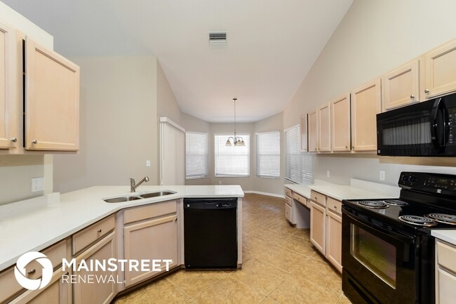 Photo - 33303 Lake Bend Cir