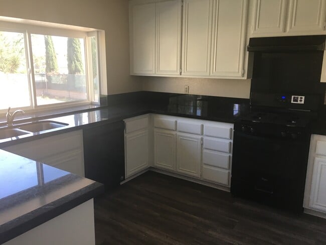 Photo - Stunning 5-Bedroom Home for Rent in Desirable Corona Neighborhood!