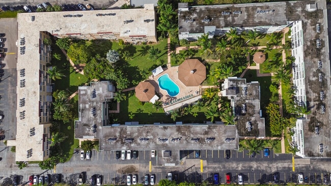 Photo - 1333 E Hallandale Beach Blvd Unit 409