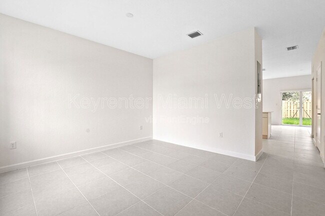 Photo - 12136 SW 268th St