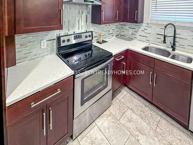 Photo - 3218 Merida Ave