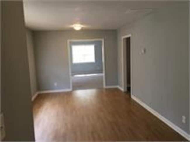 Photo - 805 Pamela Dr