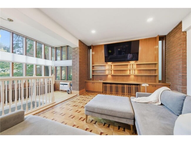 Photo - 2701 DuPont Ave S Unit 1