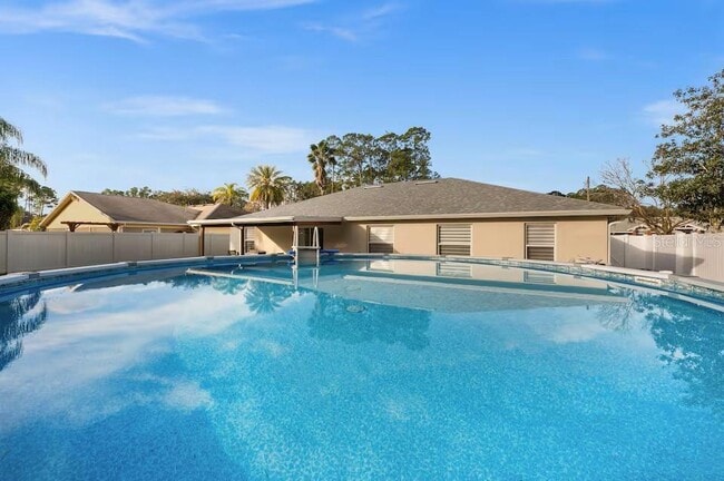 Photo - 3 Ryecroft Ln