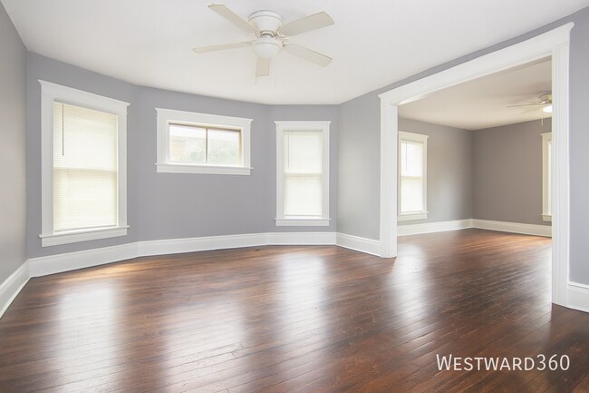 Photo - 216 N Hickory St Unit 2F