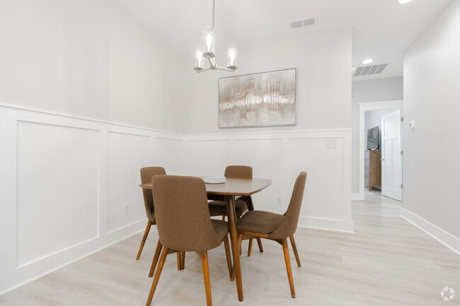 2BR, 2BA - 1320SF - Dining Room