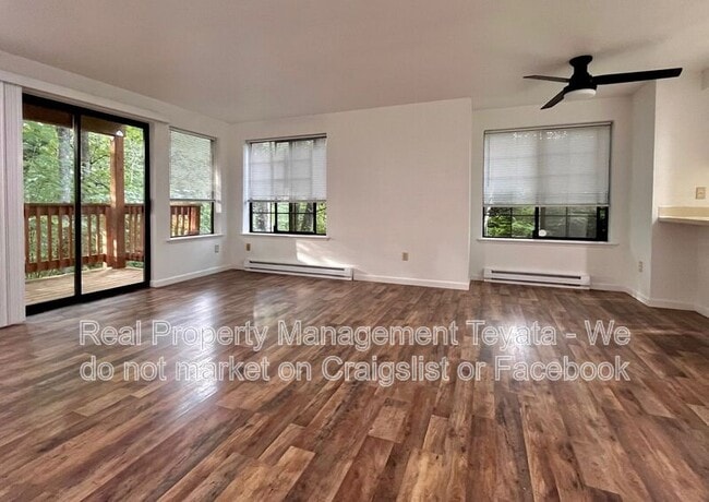 Photo - 1338 Puget St Unit 1