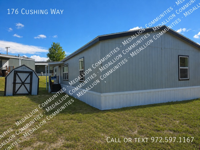Building Photo - 176 Cushing Way