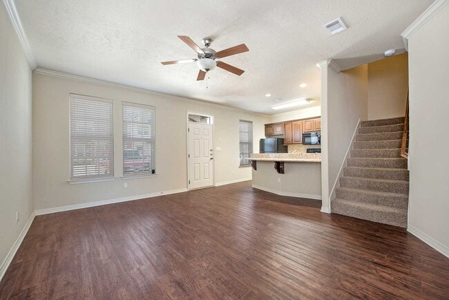 Photo - Perfect 3/3.5 Townhomes Available for Augu...