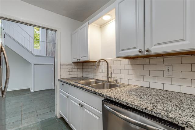 Building Photo - 7608 Woodthrush Dr Rental