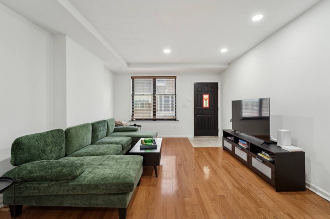 Photo - Newly Renovated Townhome in South Philadelphia! Available NOW!