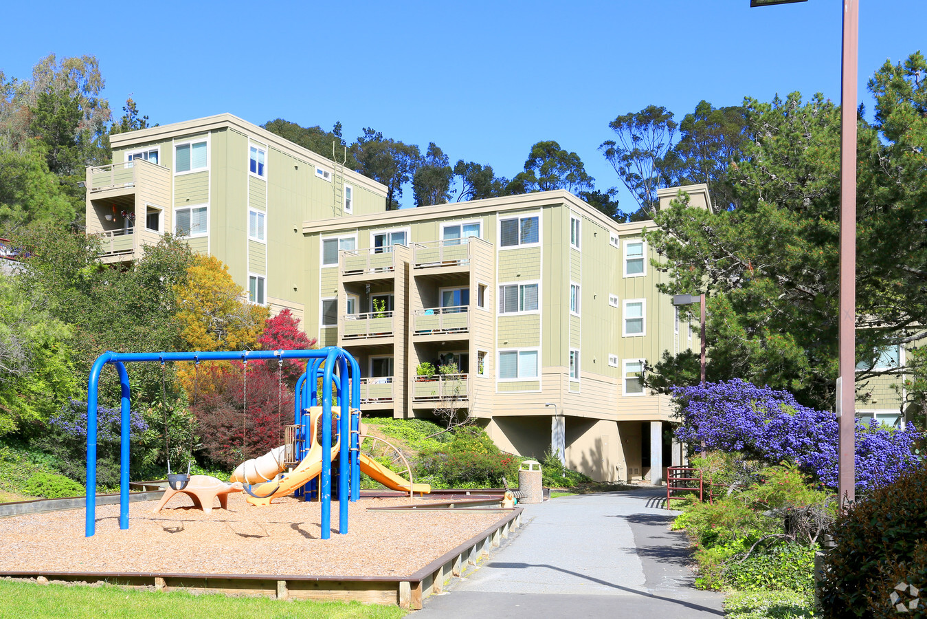 Photo - Shelter Hill Apartments