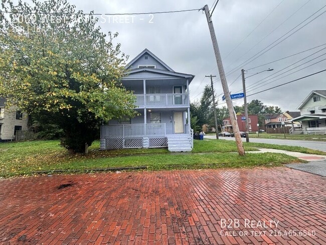 Building Photo - 2069 W 98th St Unit 2