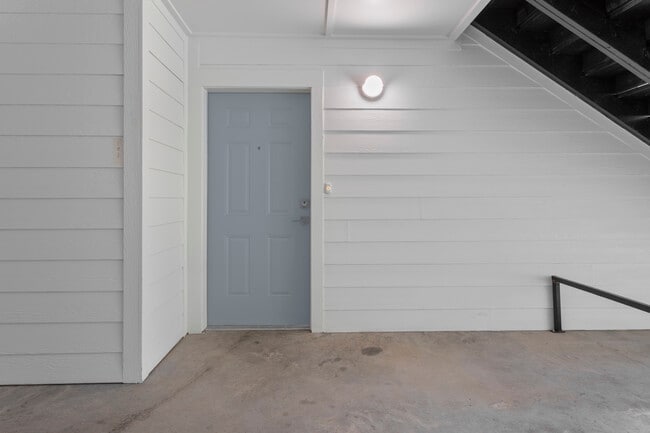 Photo - Current Apartments