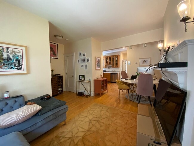 Photo - 10 Arlington St Unit 4