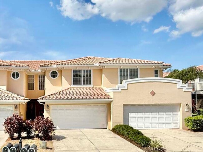 Building Photo - 131 Valencia Cir