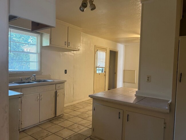 Photo - 3359 Suncrest Dr