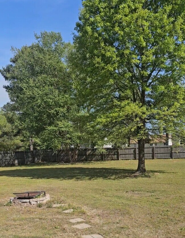 Photo - 442 Northwoods Dr